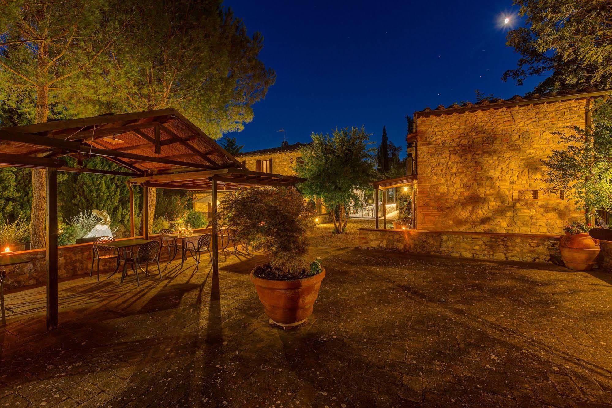 Agriturismo Casanova Di Pescille San Gimignano Eksteriør bilde